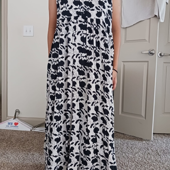 Clothes - Picture 2 of 2